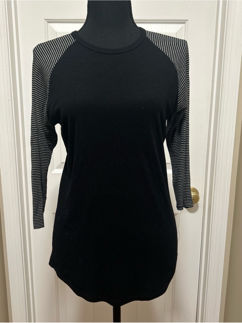 LulaRoe Randy Small Ribbed White & Black